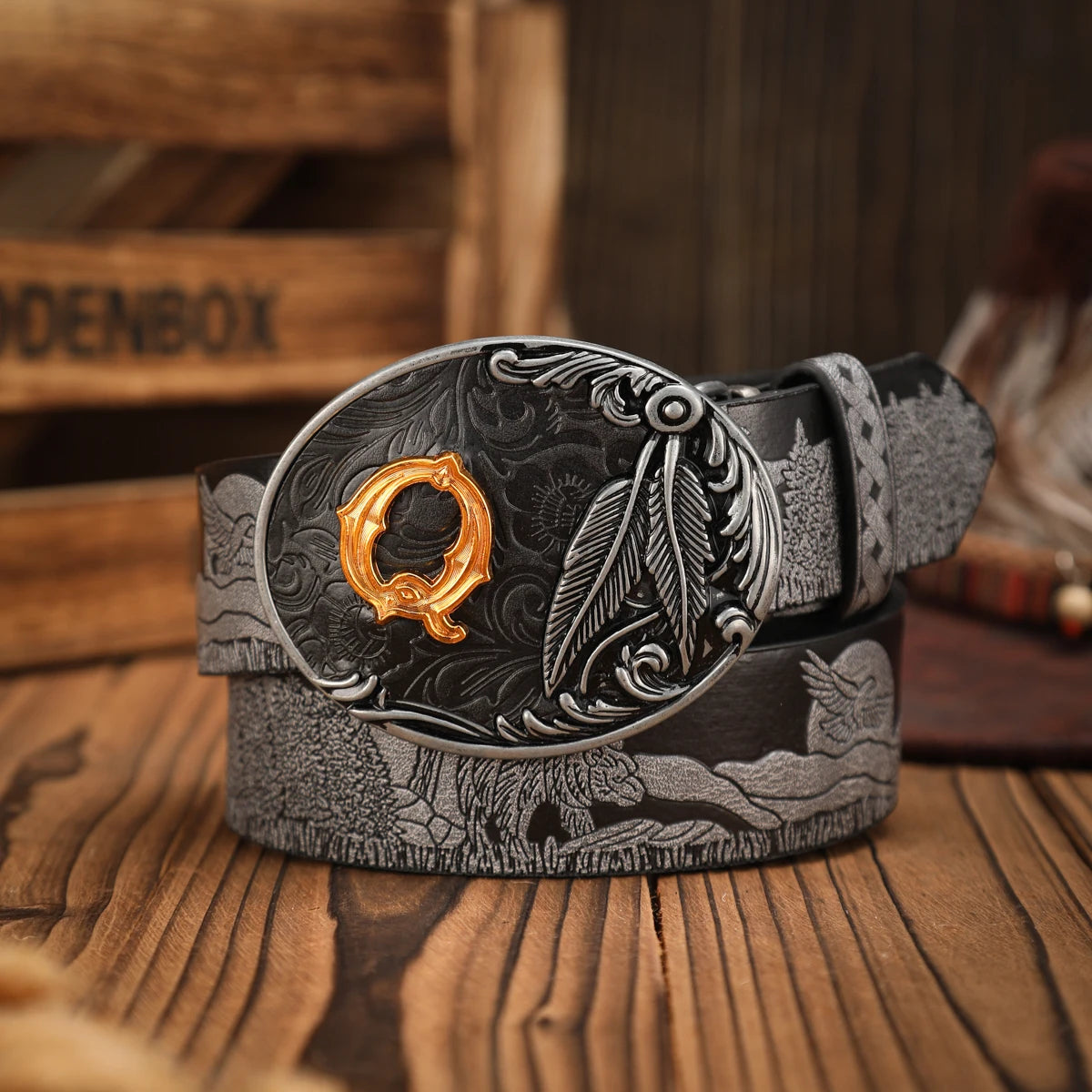 A casual, individual and retro belt, a Western-style clothing accessory, metal buckle, PU belt, suitable for both men and women