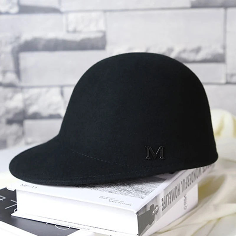 New Winter Women Wool Fedora Hats with M Letter Classic Dome Equestrian Caps Outdoor Warm Women Baseball Cap Fashion Knight Hat