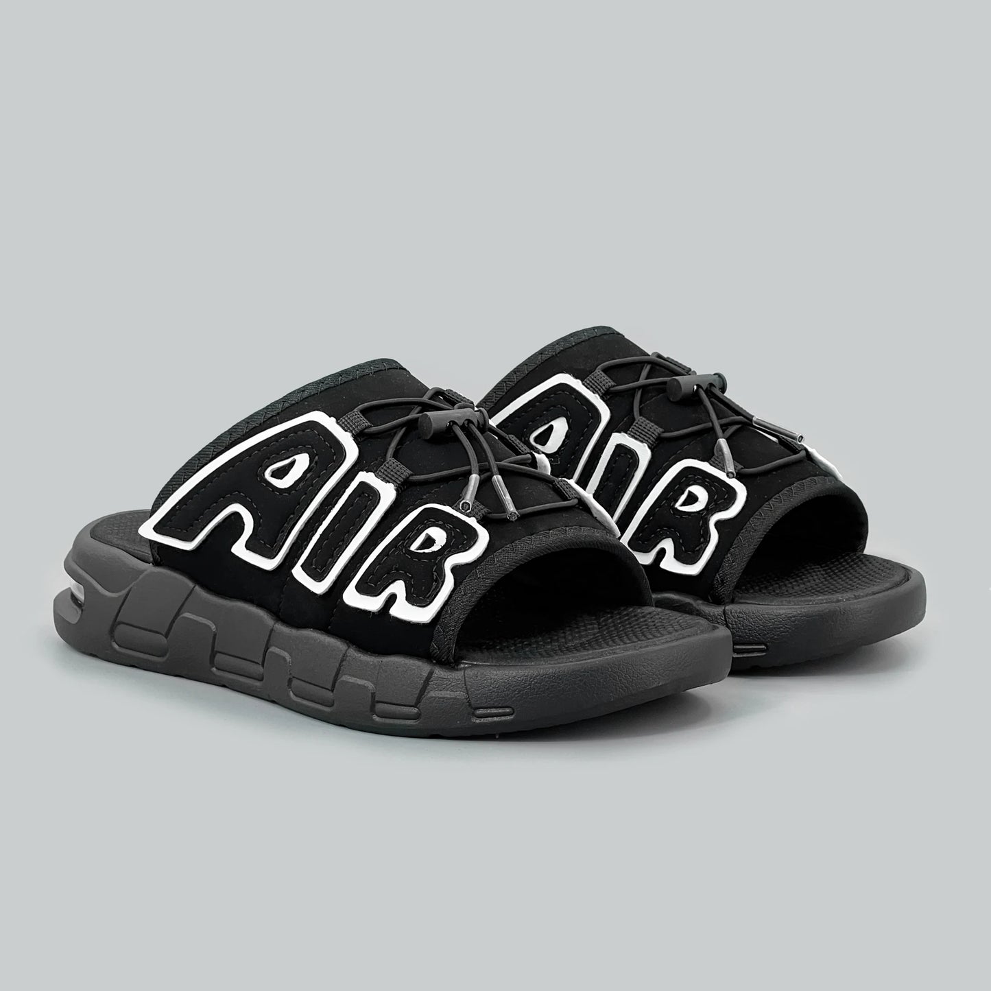 Men Fashionable Trendy Shoes Wooden Clogs Garden Shoes Outdoor Beach Sandals Flip Air Cushioned Summer Casual Shoes Men Slippers