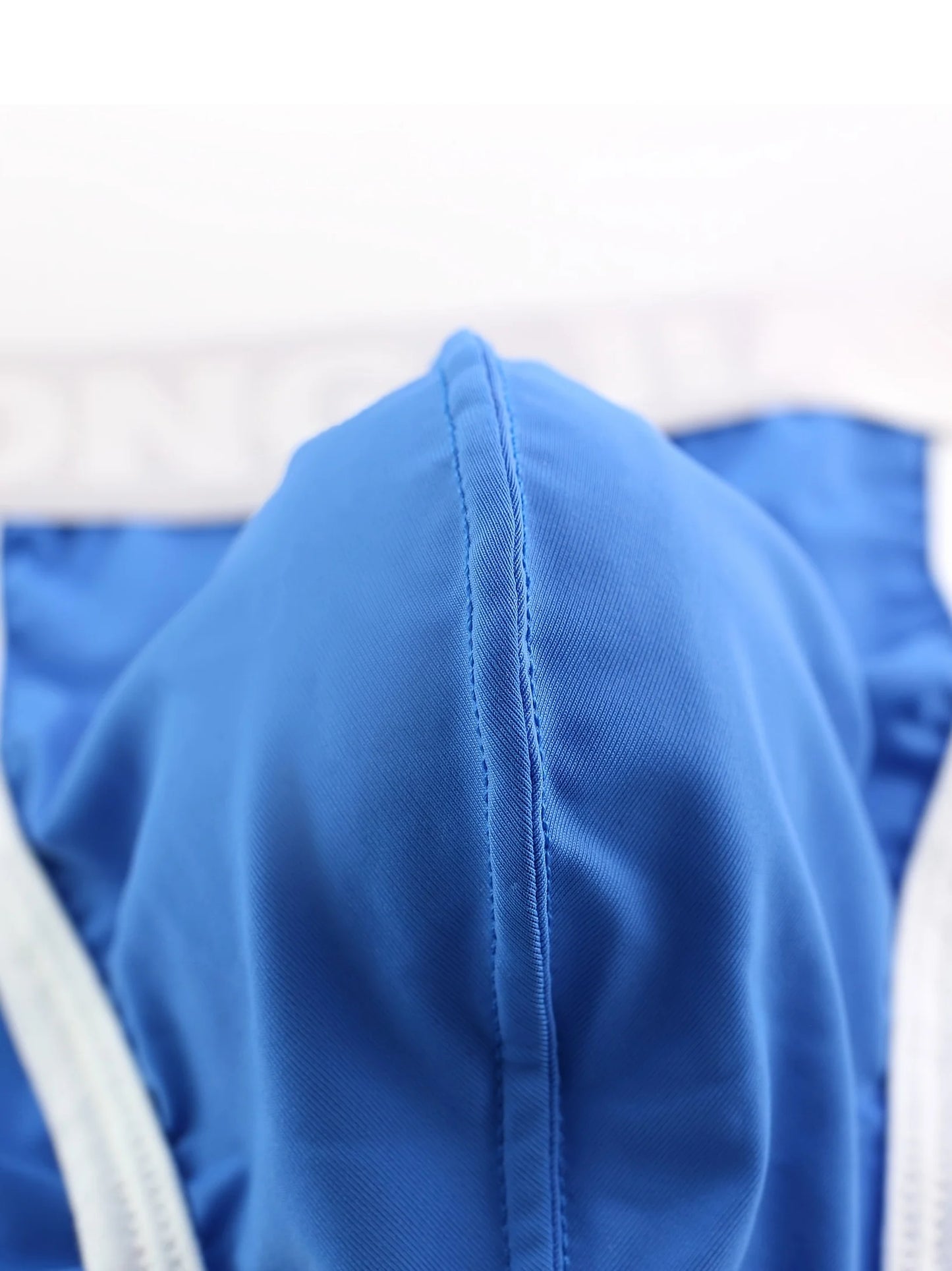 3PCSMen's underwear is fashionable, versatile, and seamless. Men's boxer shorts are casual, comfortable, and breathable