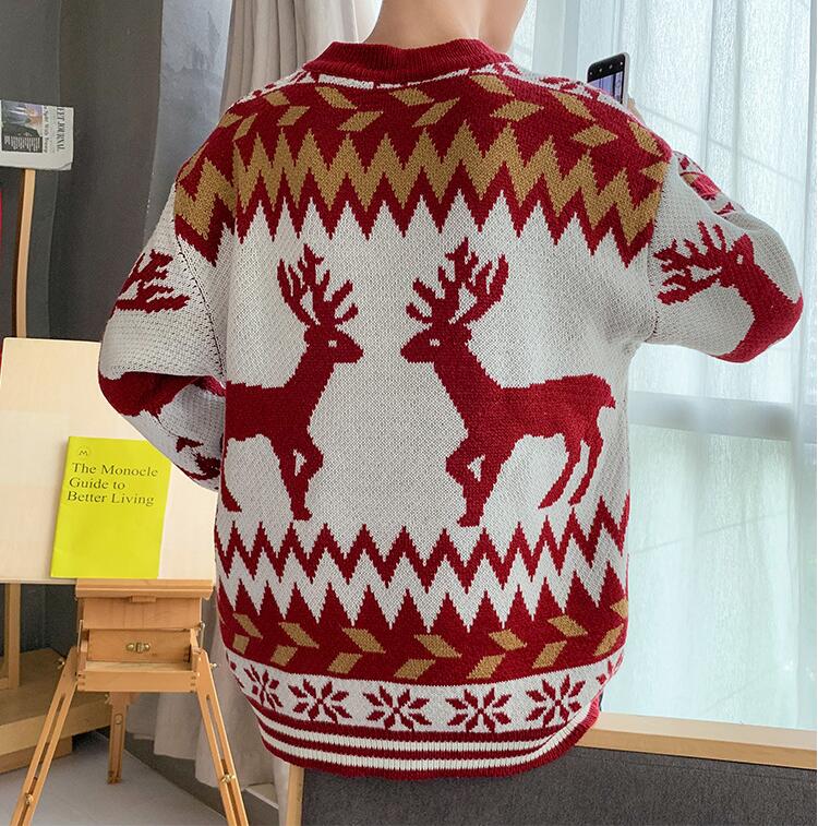 Fawn Round Neck Loose Pullover Sweater Men