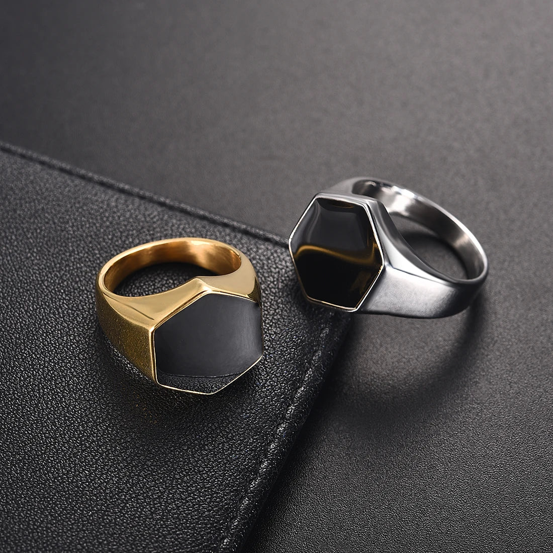 Jiayiqi Men's Ring Punk Rock Smooth 316L Stainless Steel Signet Ring For Men Hip Hop Party Jewelry Wholesale Male Wedding Anel