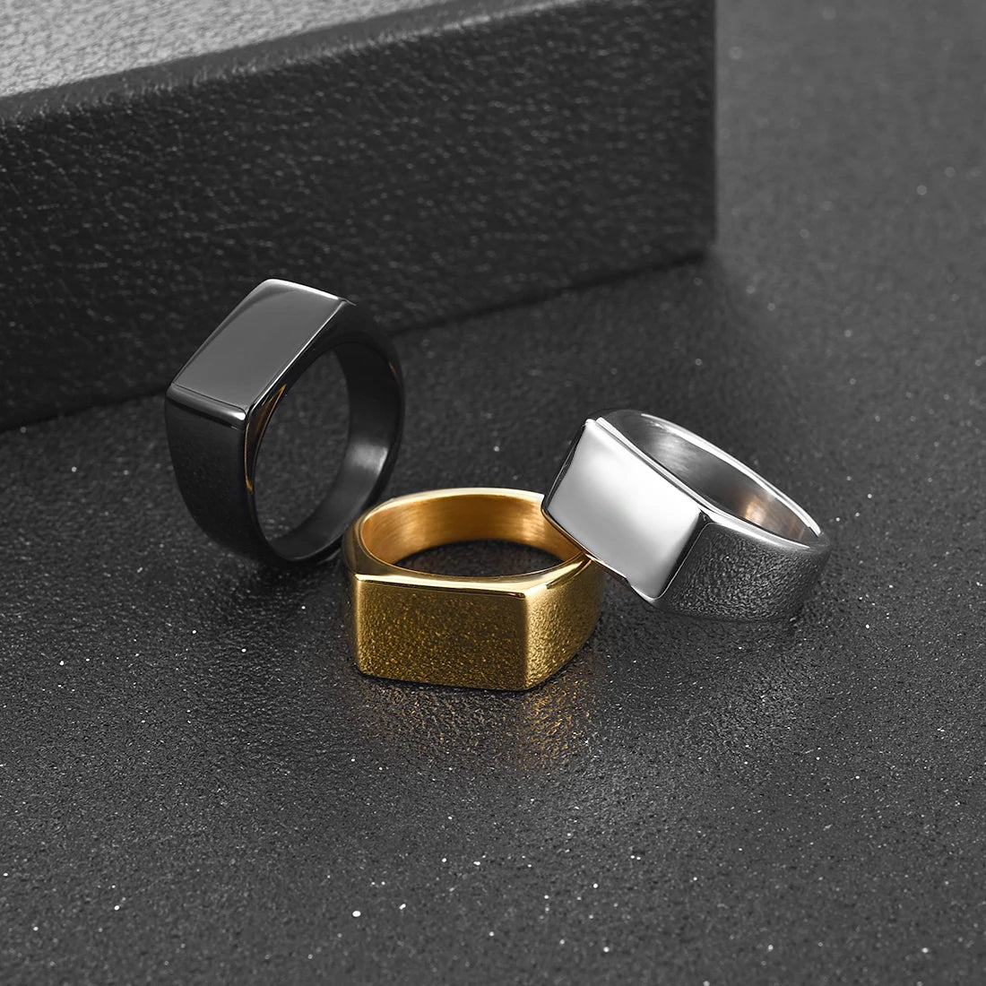 Jiayiqi Men's Ring Punk Rock Smooth 316L Stainless Steel Signet Ring For Men Hip Hop Party Jewelry Wholesale Male Wedding Anel