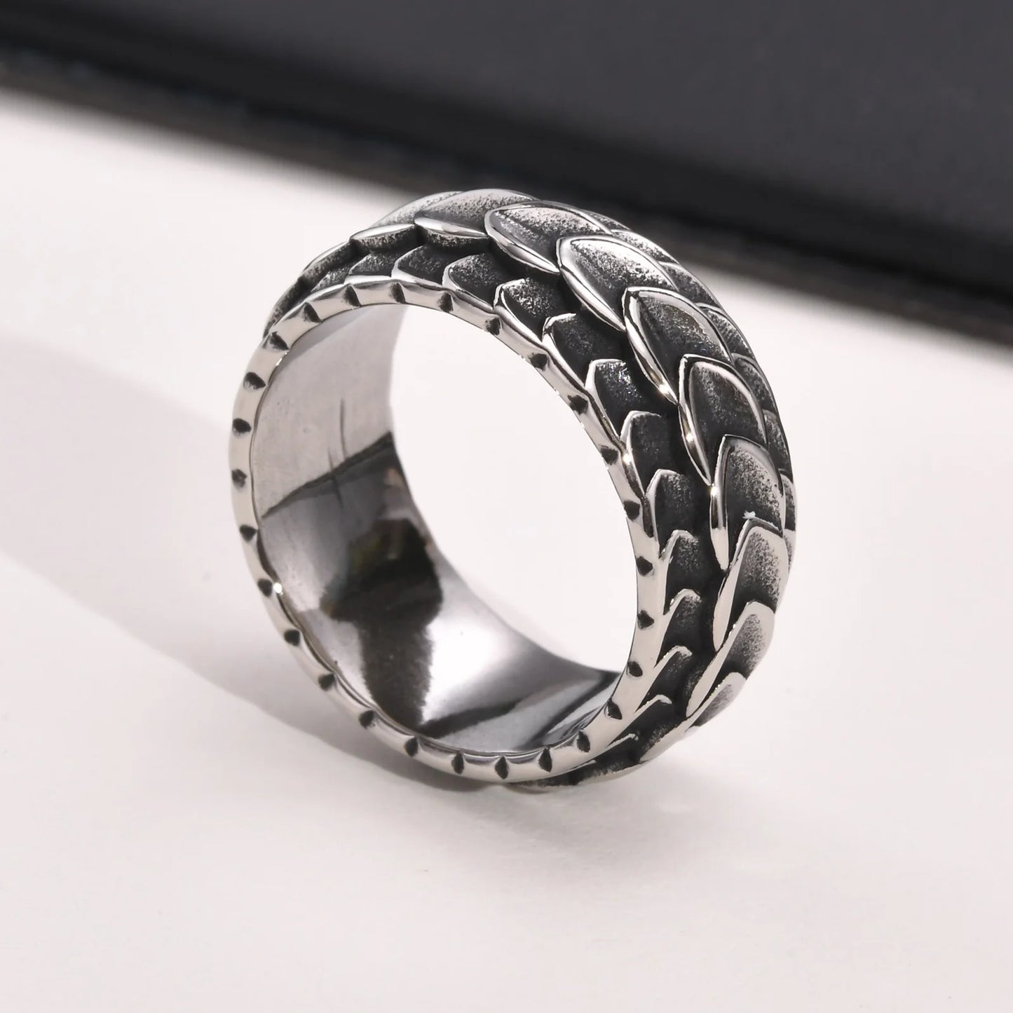 Vintage Dragon Scale Ring for Men Boys,Stainless Steel Norse Viking Dragon Spine Ring,Retro Punk Jewelry Gifts