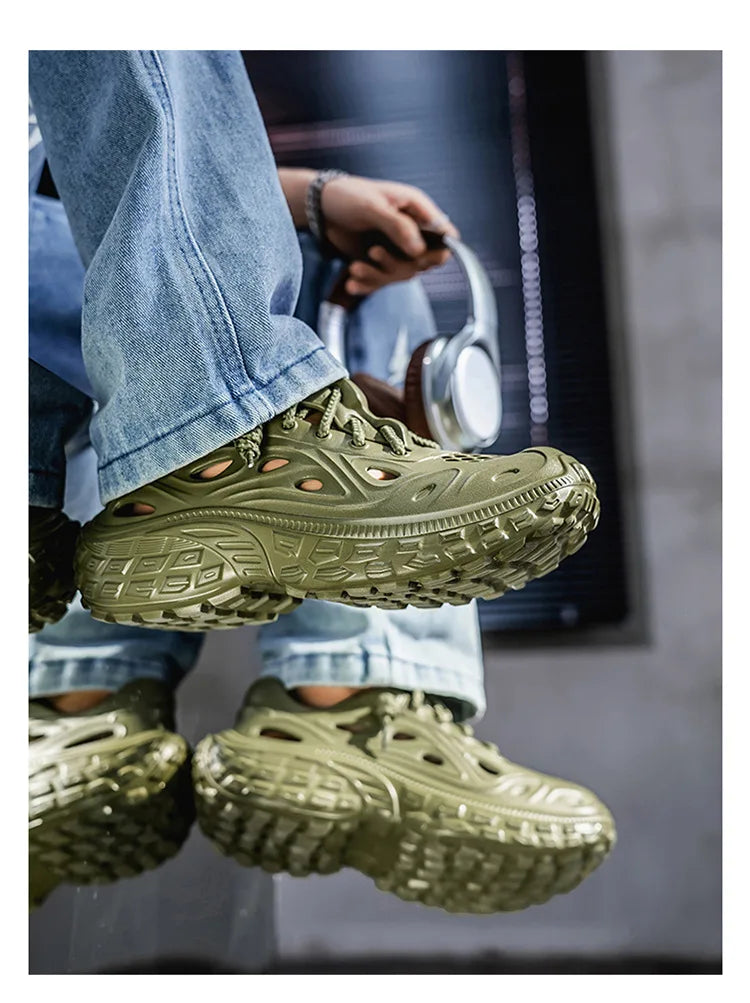 Sandals for Men Outdoor Non-slip Tire Sole Hole Shoes Hollow Breathable Men's Sandals Beach Lightweight Platform Sneakers Men