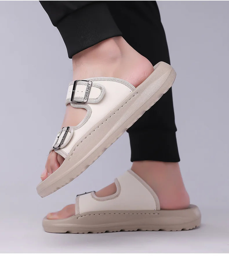 Men's Slippers 2025 Summer Breathable Outdoor Beach Sandals Non Slip Flip Flops New Flat Slippers High Quality Men's Shoes