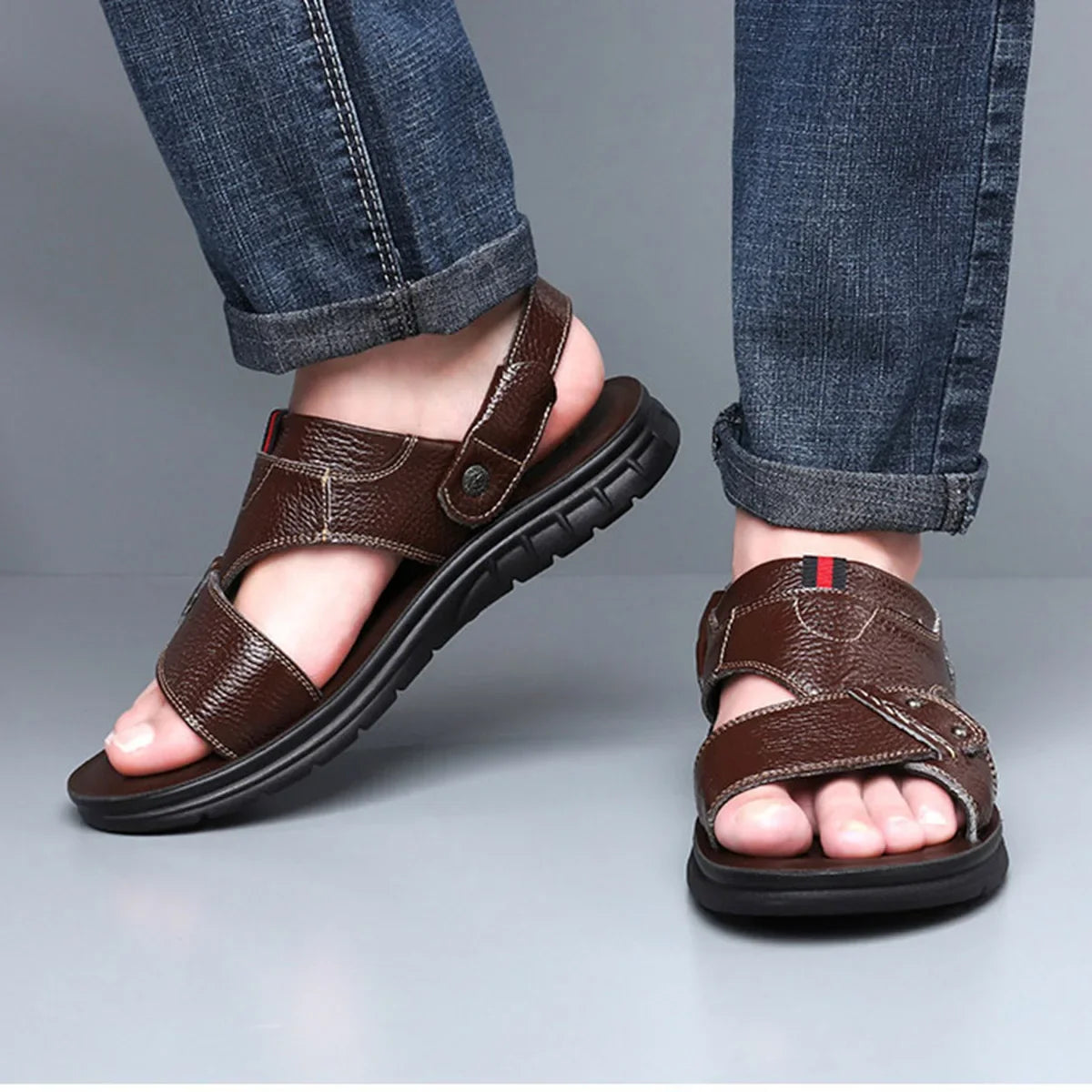 Men Sandals Summer Slippers New Beach Shoes  Outdoor Non-slip Leather Sandals for Men