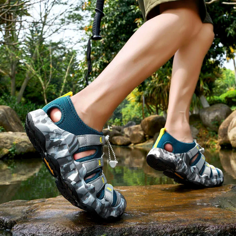Summer Men Sandals Beach Trekking Hiking Casual Slippers Soft Fishing Outdoor Climbing Mesh Classic Roman Fashion Comfortable