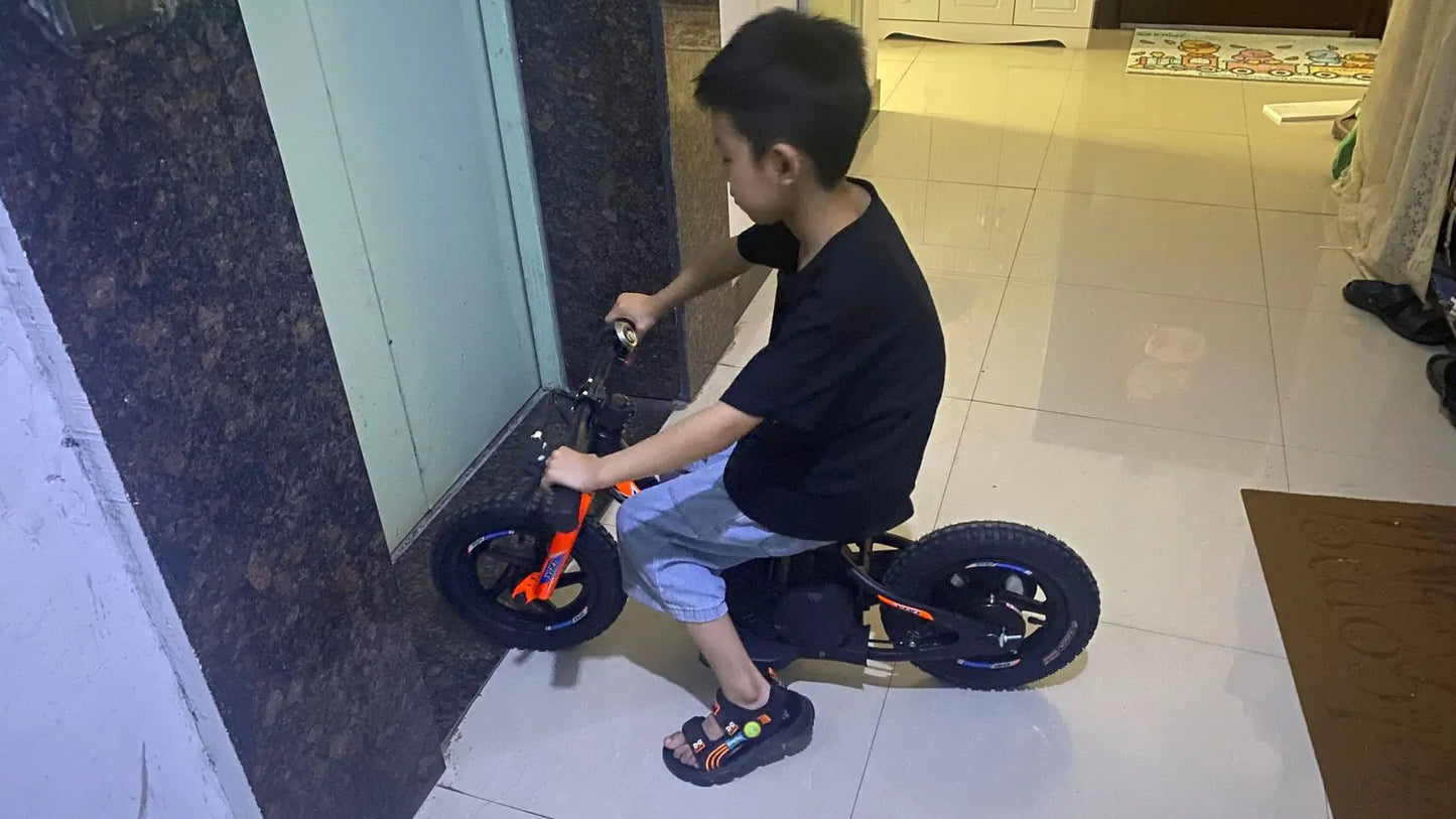 12-inch Children's Electric Bicycle Outdoor Off-road Portable Shock-absorbing Scooter