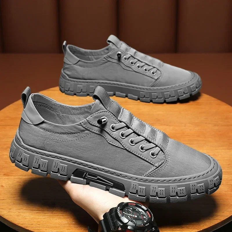 Sneakers for Men New Flats Casual Shoes One Pedal Breathable Men Loafers Stylish and Comfortable High-end Brand Shoes for Men