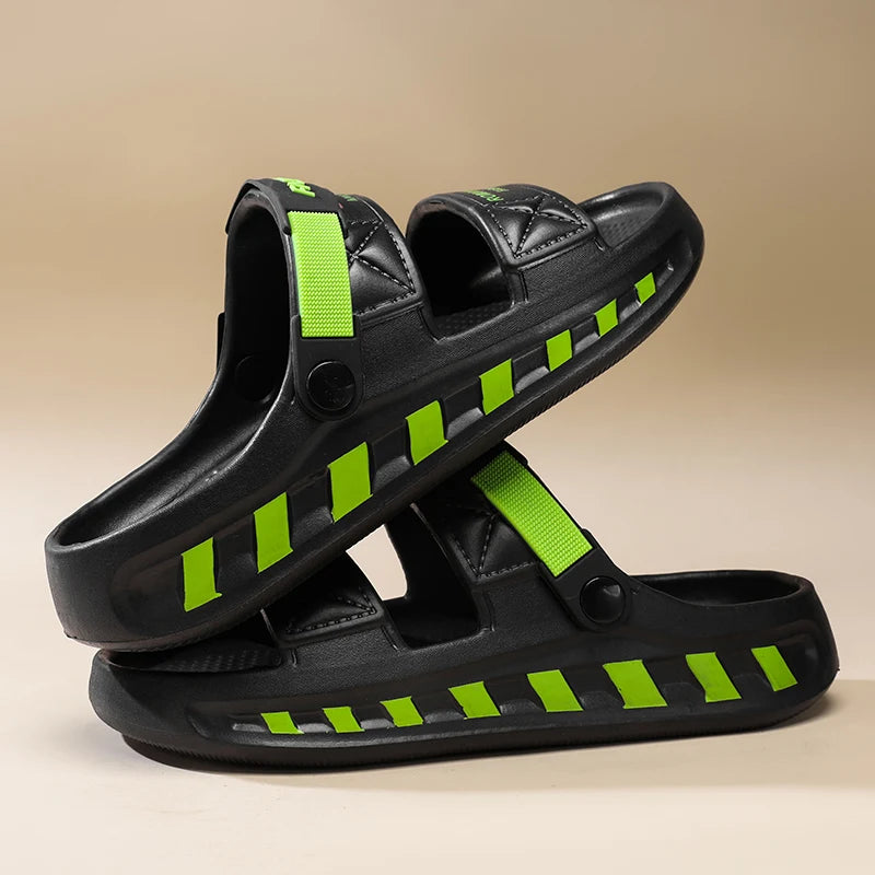 Men's outdoor slippers Men's comfortable beach shoes Fashion men's waterproof light shoes Men's summer simple EVA slippers