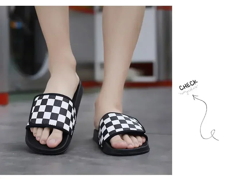 Slippers for Men To Wear Outside in Summer Men's Non-slip and Anti-odor Comfortable Soft Flip-flops Outdoor Trendy Sandals