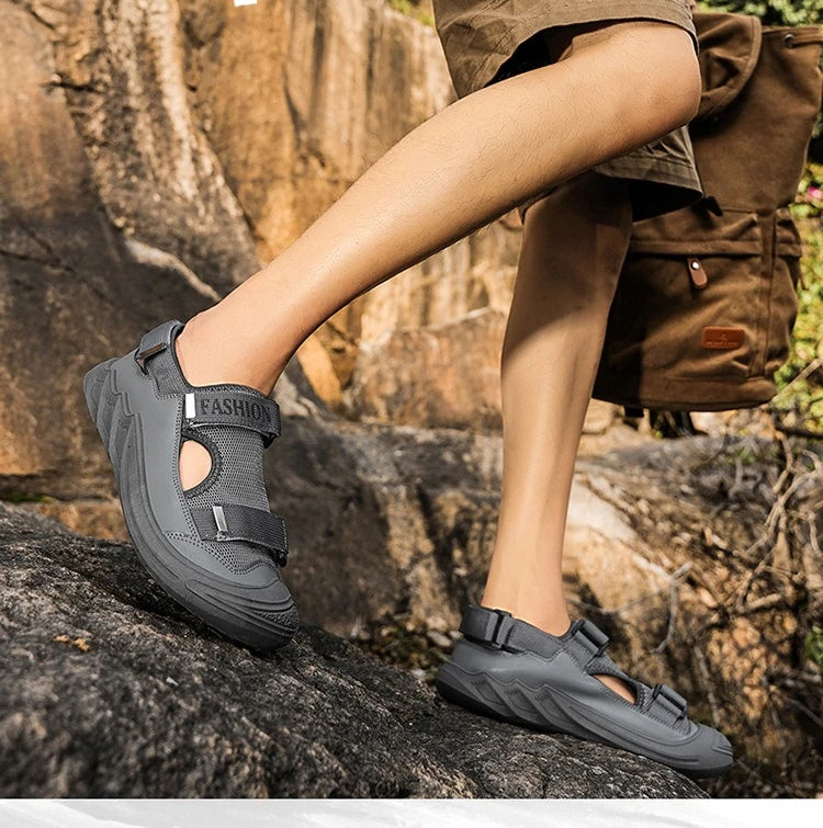 Men's Sandals Soft Bottom Summer Vacation Casual Beach Shoes Breathable Baotou Sandals