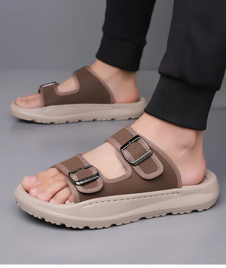 Men's Slippers 2025 Summer Breathable Outdoor Beach Sandals Non Slip Flip Flops New Flat Slippers High Quality Men's Shoes