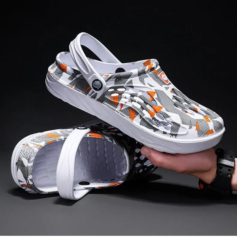 2024 New Fashion Sandals Men Clog Sandals Comfortable Breathable Zapatillas Hombre Beach Sandals Men Clogs Slippers Soft Bottom