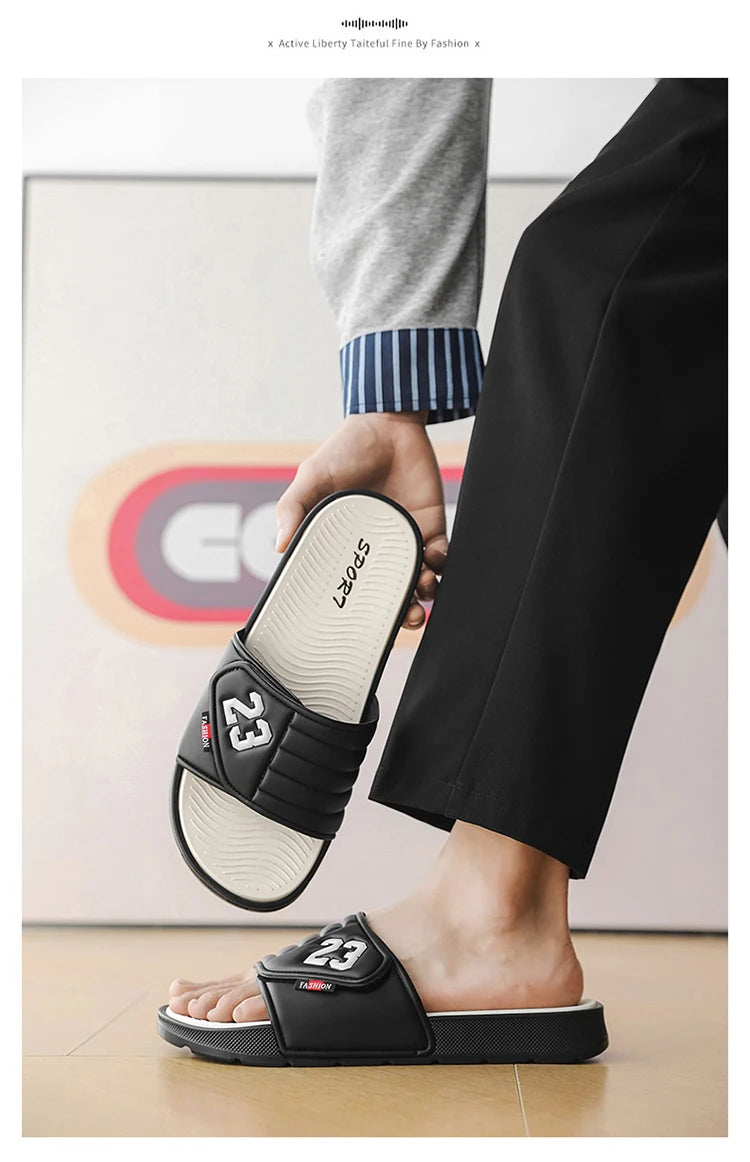 Men's fashion slippers comfortable flat home bathroom slippers soft-soled outdoor beach shoes plus size slippers men 39-47