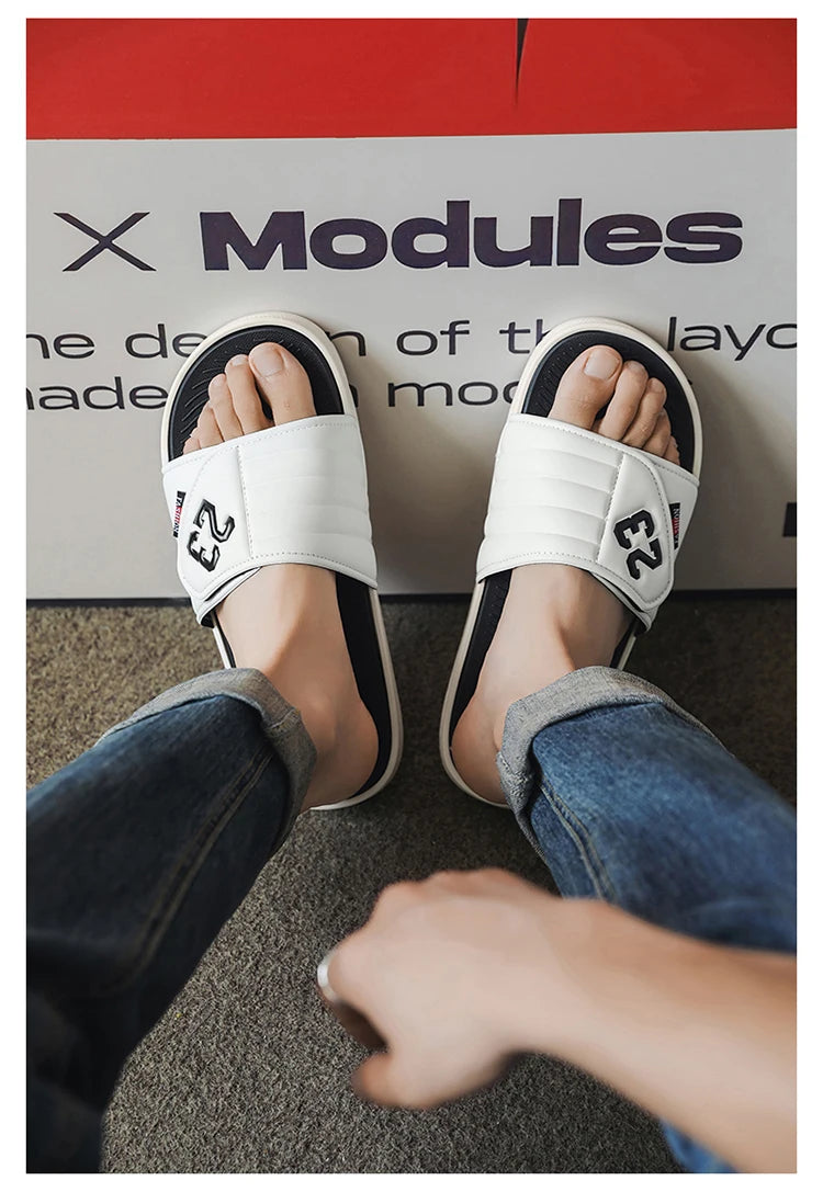 Men's fashion slippers comfortable flat home bathroom slippers soft-soled outdoor beach shoes plus size slippers men 39-47