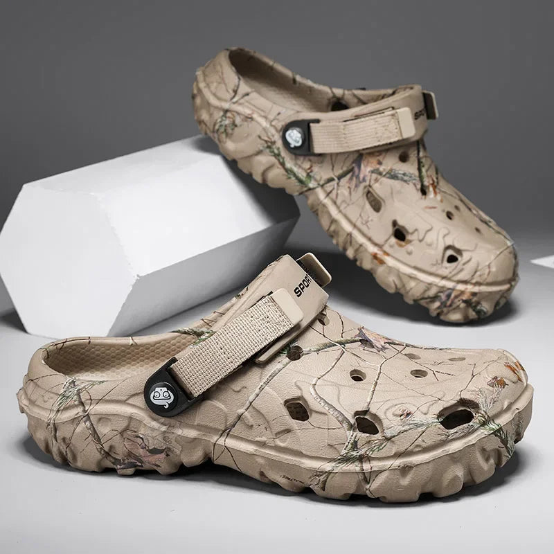 2025Men Slippers High Quality Classic Outdoor Anti-Slip Garden Shoes Lightweight Fashion Casual Sandals Sandals for Men Platform