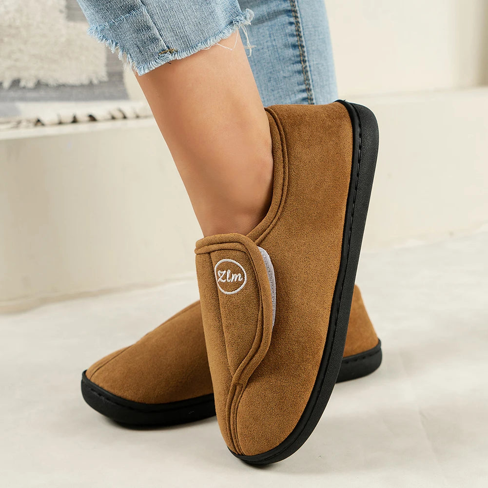 Slippers for Men Suede Leather Non-Slip Slip-on Shoes Comfy Warm Plush Walking Shoes Indoor/Outdoor for Diabetic Swollen Feet