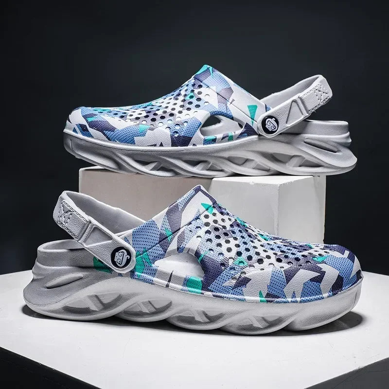 Flat Sandals Men Shoes EVA Slippers Garden Platform Sandals Man Summer Sandals New Male Sneakers Outdoor Flip Flops Home Clogs