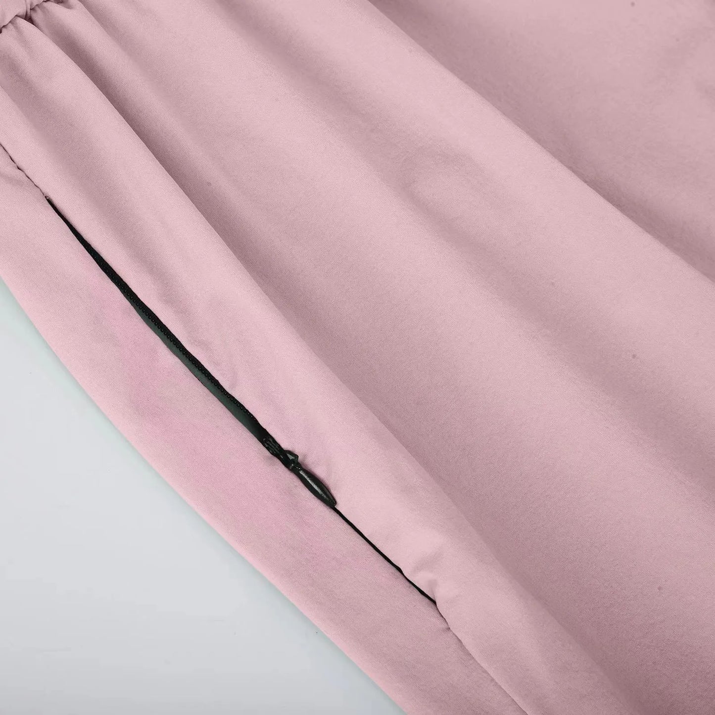 Men's Sports Shorts Quick-Drying Training Jogging Outdoor Running Lightweight Shorts Fashion Soft Causal Breathable Trousers