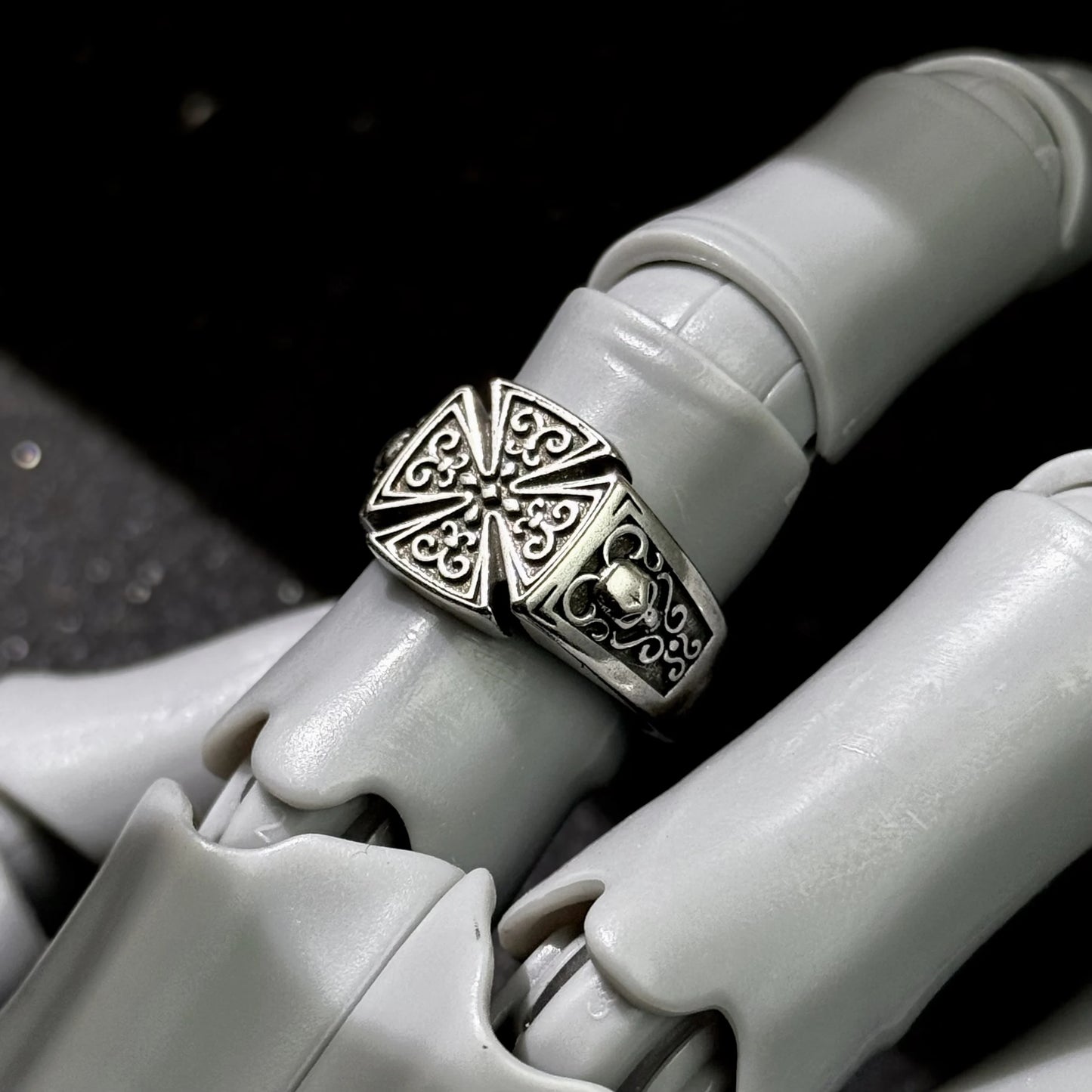Retro Croix de Guerre Rose Pattern Adjustable Open Ring For Men Silver-plated Copper Punk Gothic Edgy Jewelry Accessories Gift