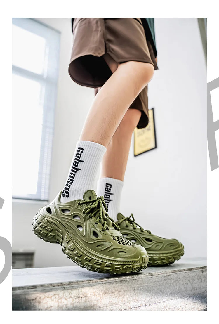 Sandals for Men Outdoor Non-slip Tire Sole Hole Shoes Hollow Breathable Men's Sandals Beach Lightweight Platform Sneakers Men