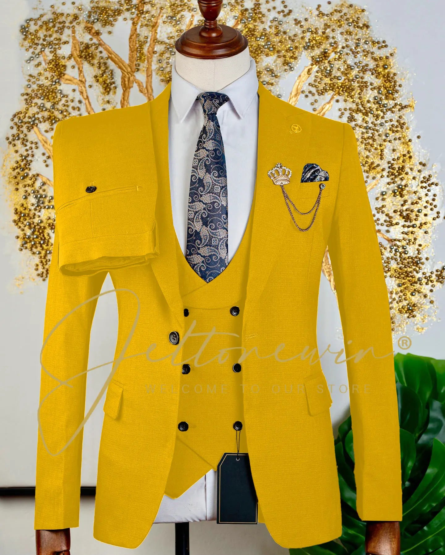 Men's Brown Three Piece Suit with Vest and Trousers Slim Fit Formal Wear for Wedding Groomsmen Party Business Occasion