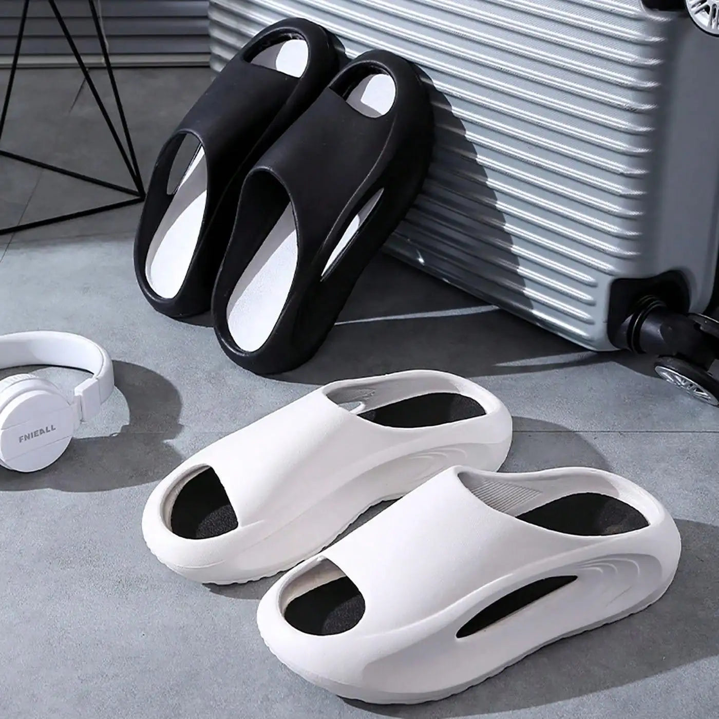 Summer Slippers for Men and Women Thick Bottom Eva Step on the Poop Feeling Outside Wear Non-slip Casual Bathroom Slippers