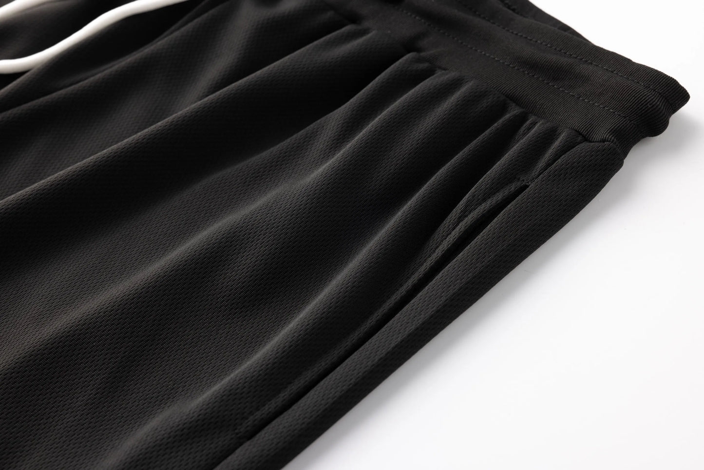 Basketball shorts for men's summer sports training in 2025, casual loose and breathable pants, American five point shorts