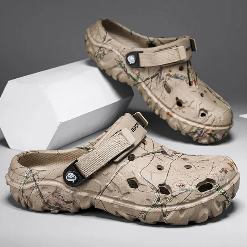 2025 Summer Men's Sandals Home Garden Shoes Lightweight Platform Male Slippers Soft Bottom Flip Flop Sandals Hot Outdoor Sandals