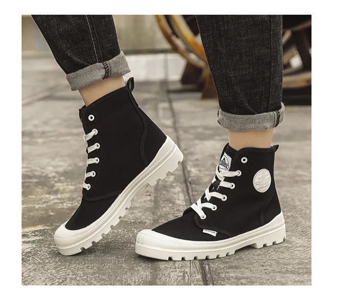 New Fashion High-top Mens Boots Outdoor Comfortable Mens Casual Boots Jungle Mountaineering Men Shoes Wide Bottom Platform Boots