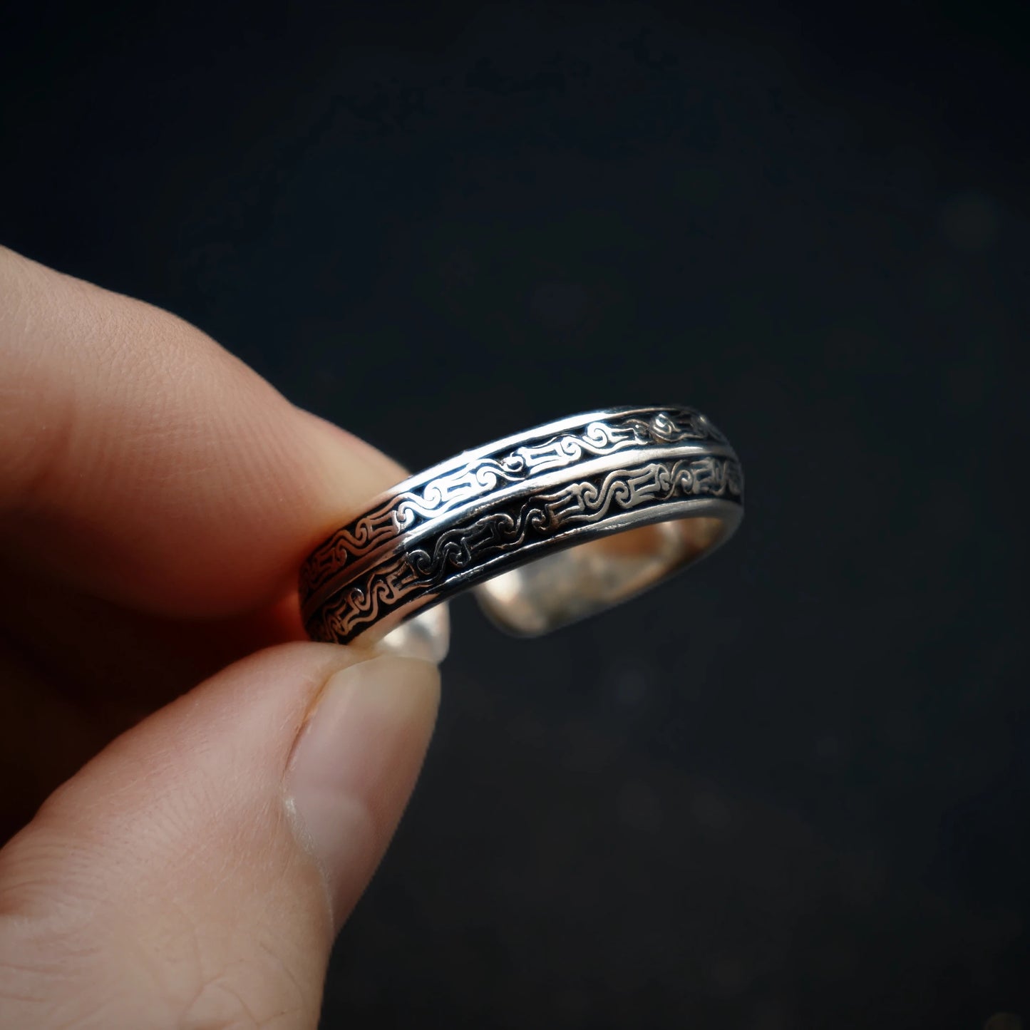 Retro Zoomorphic Spiral Motif Adjustable Open Ring For Men Silver-plated Copper Gothic Edgy Jewelry Historic Accessories Gift