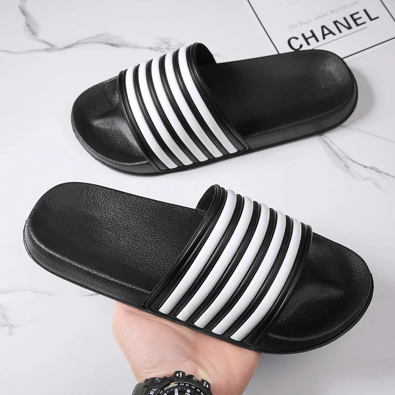 2025 New Sandals for Men and Women Slip-On Internet Celebrity Soft Sole Outerwear Couple Beach Home Sandals and Slippers