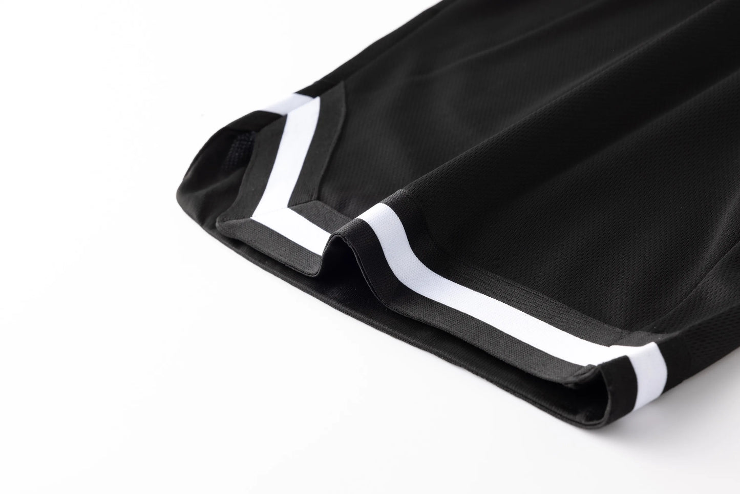 Basketball shorts for men's summer sports training in 2025, casual loose and breathable pants, American five point shorts