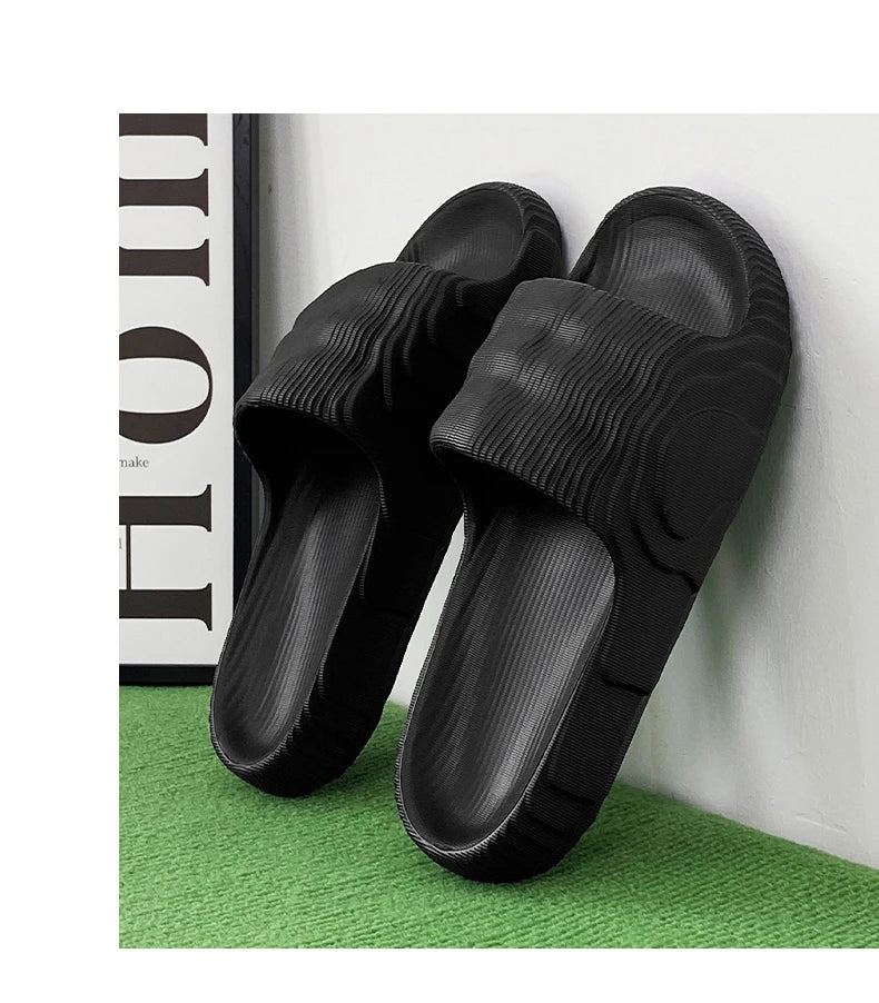 Man Fashion Sandals Solid Beach Slippers Summer Non Slip Sandals Soft Unisex Slides Women Luxury Outdoor Ultralight Shoes