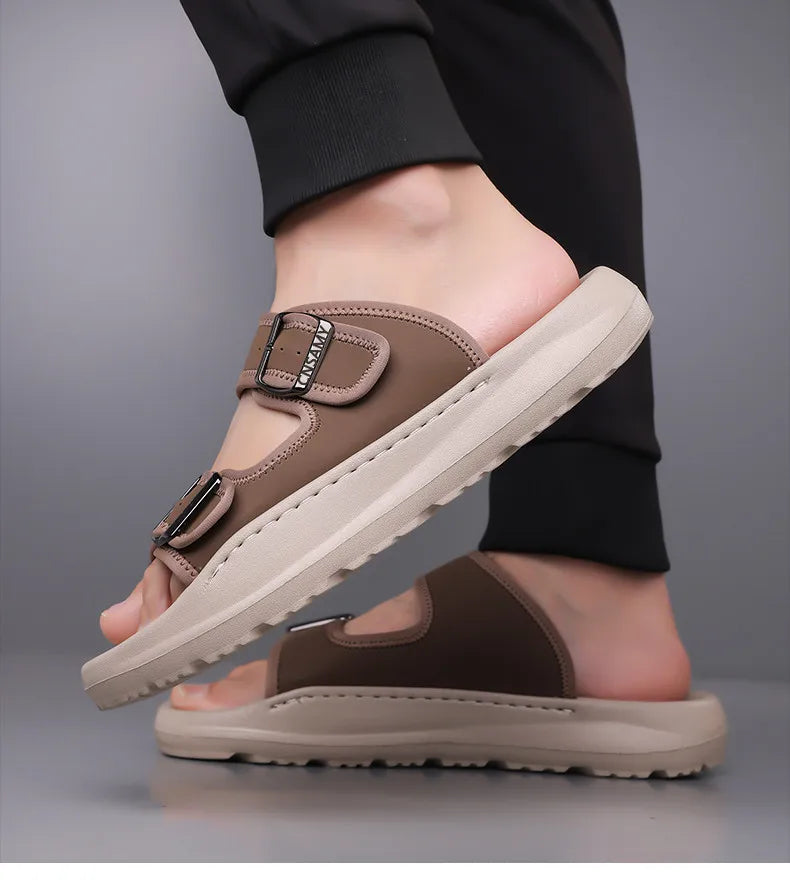 Men's Slippers 2025 Summer Breathable Outdoor Beach Sandals Non Slip Flip Flops New Flat Slippers High Quality Men's Shoes
