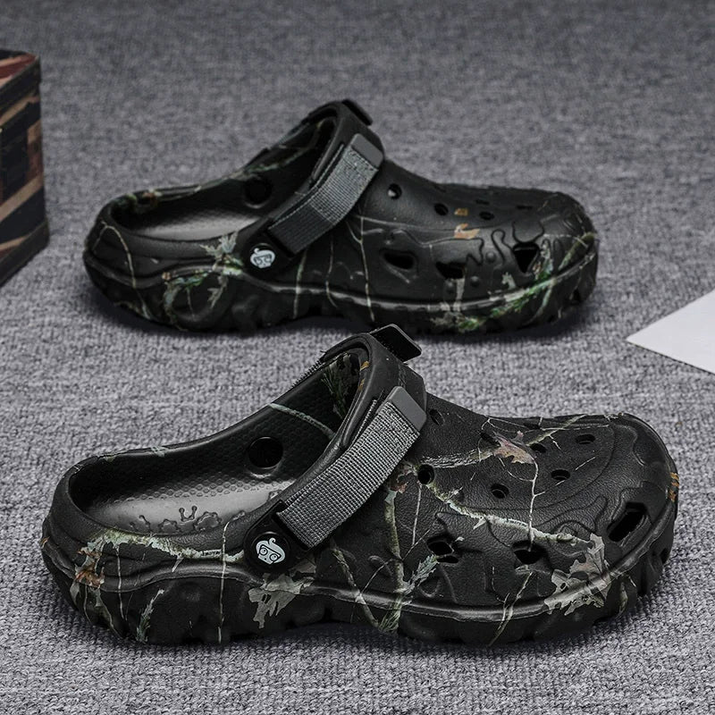 2025 Summer Men's Sandals Home Garden Shoes Lightweight Platform Male Slippers Soft Bottom Flip Flop Sandals Hot Outdoor Sandals
