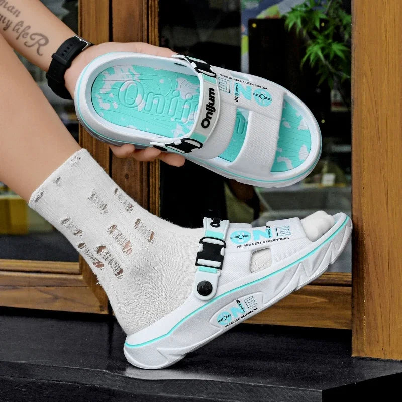 Fashion Men's Slippers Outdoor Sandals Beach Comfortable Soft Slides Clogs Casual Garden Shoes Men Women Indoor Home Slippers