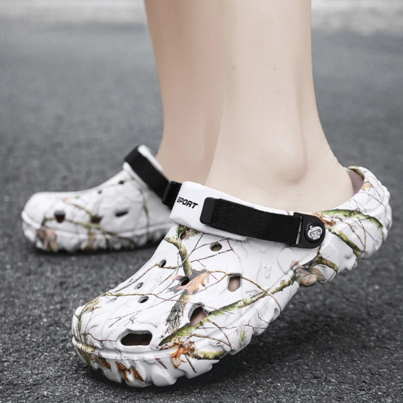 2025 Summer Men's Sandals Home Garden Shoes Lightweight Platform Male Slippers Soft Bottom Flip Flop Sandals Hot Outdoor Sandals