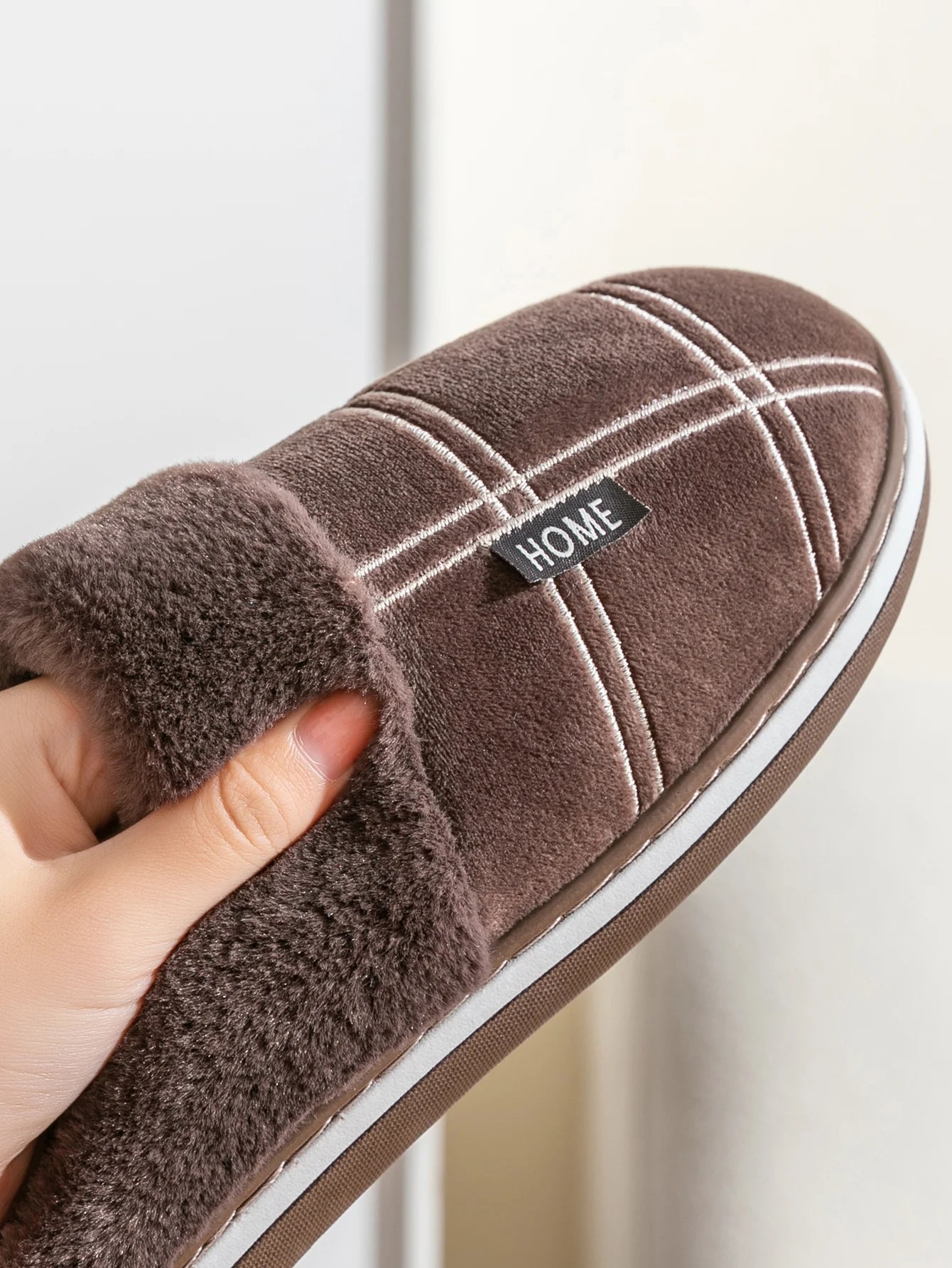 House slippers for men Plaid Warm Soft Comfortable Non Slip Living room Shoes Sturdy Sole Big Size 40-50 Home slippers