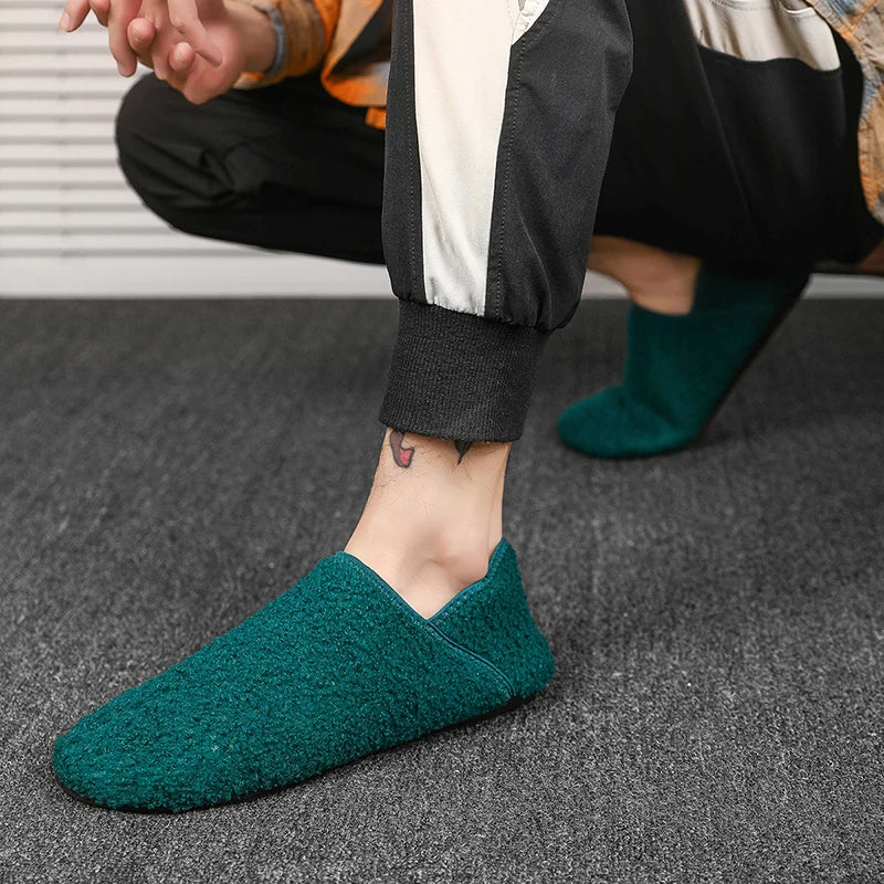 Men Winter Slippers Women Warm Shoes Soft Plush Flats Casual Shoes Male Loafers Lightweight Home Walking Couples Shoes Footwear