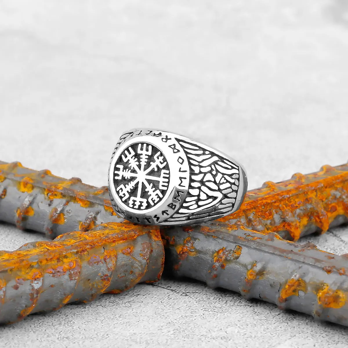 Vintage Stainless Steel Viking Amulet Ring Norse Compass Runes Men and Women Rings Teens Multi Style Jewelry Boyfriend Gift