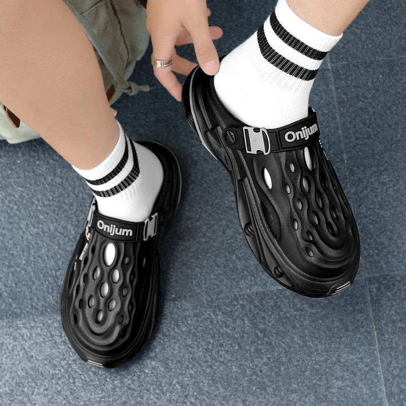 Fashion Men's Outdoor Sandals Slippers Beach Comfortable Clogs Soft Slides New Men Casual Shoes Garden Shoes Male Beach Slippers