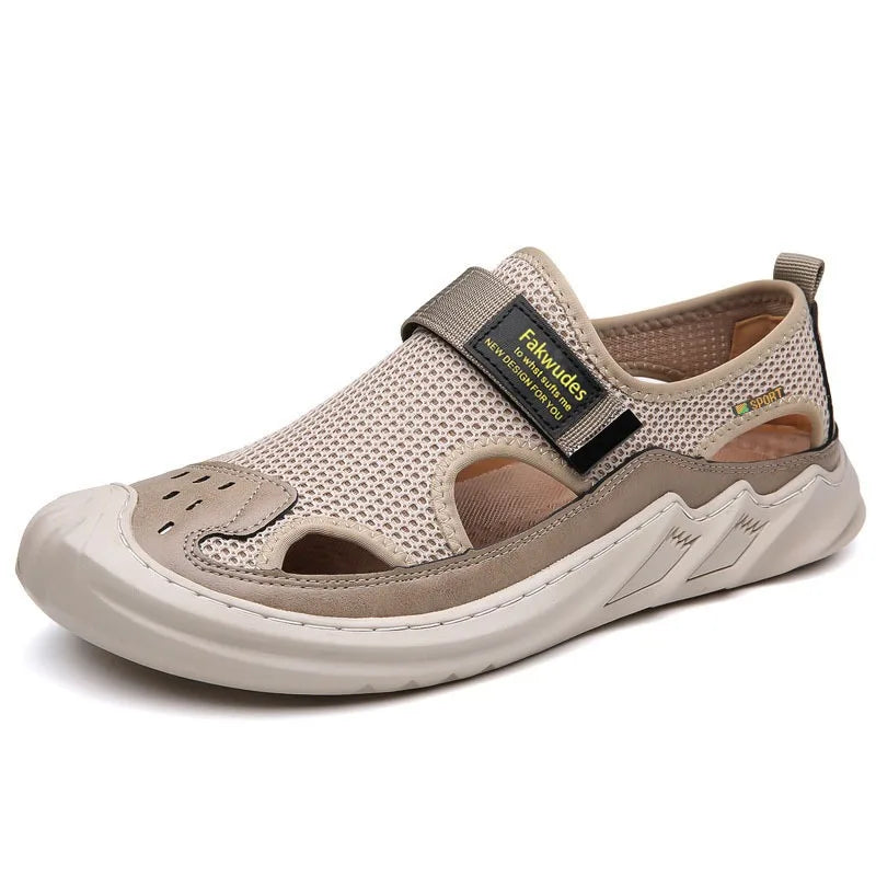 Sandals Man Fashion Summer Outdoor Beach Casual Baotou Hole Shoes for Men Breathable Platform Beach Indoor Roma Sandals Size 44