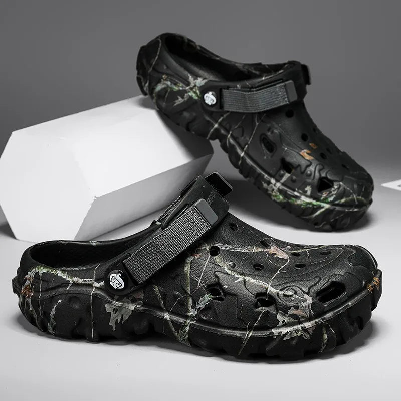 2025 Summer Men's Sandals Home Garden Shoes Lightweight Platform Male Slippers Soft Bottom Flip Flop Sandals Hot Outdoor Sandals