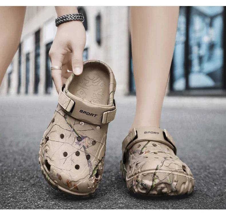 2025Men Slippers High Quality Classic Outdoor Anti-Slip Garden Shoes Lightweight Fashion Casual Sandals Sandals for Men Platform