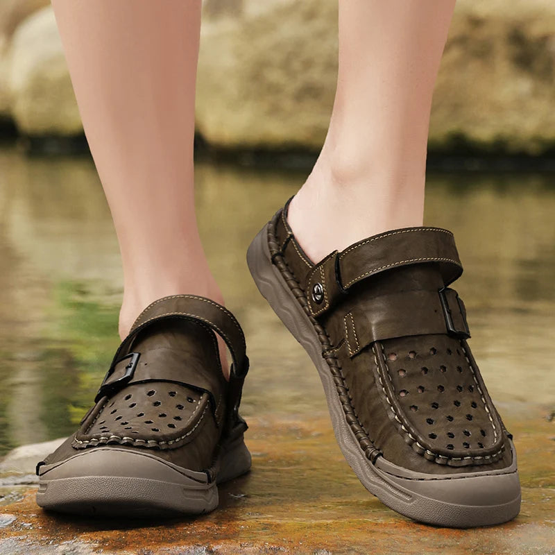 Summer Men‘s Sandals Casual Comfortable Men Slippers 2025 New Designer Sneakers Lightweight Outdoor Beach Sandals Men's Shoes