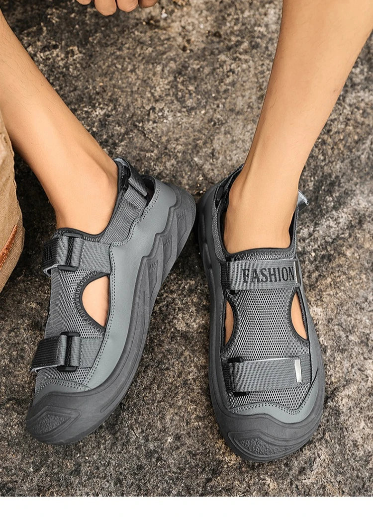 Men's Sandals Soft Bottom Summer Vacation Casual Beach Shoes Breathable Baotou Sandals