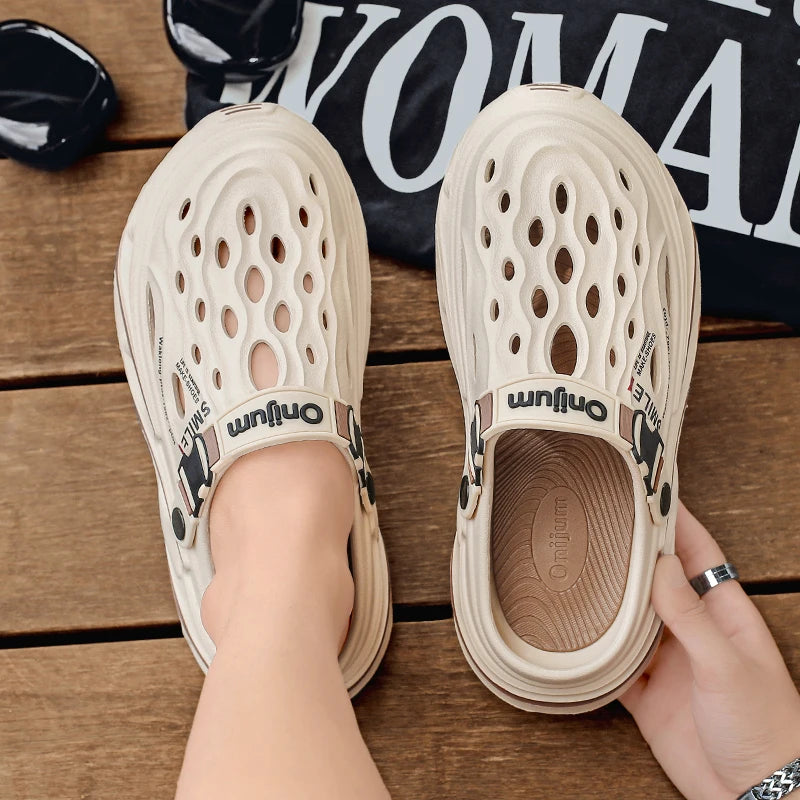 Fashion Men's Outdoor Sandals Slippers Beach Comfortable Clogs Soft Slides New Men Casual Shoes Garden Shoes Male Beach Slippers